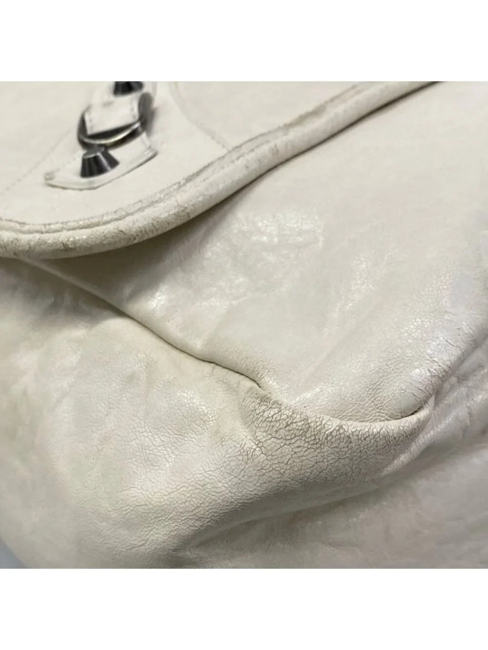 Balenciaga Shoulder Bag the Besace Ivory Leather
